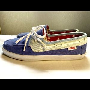 Vans woman’s boat shoes Sz 6 , like new , clean .